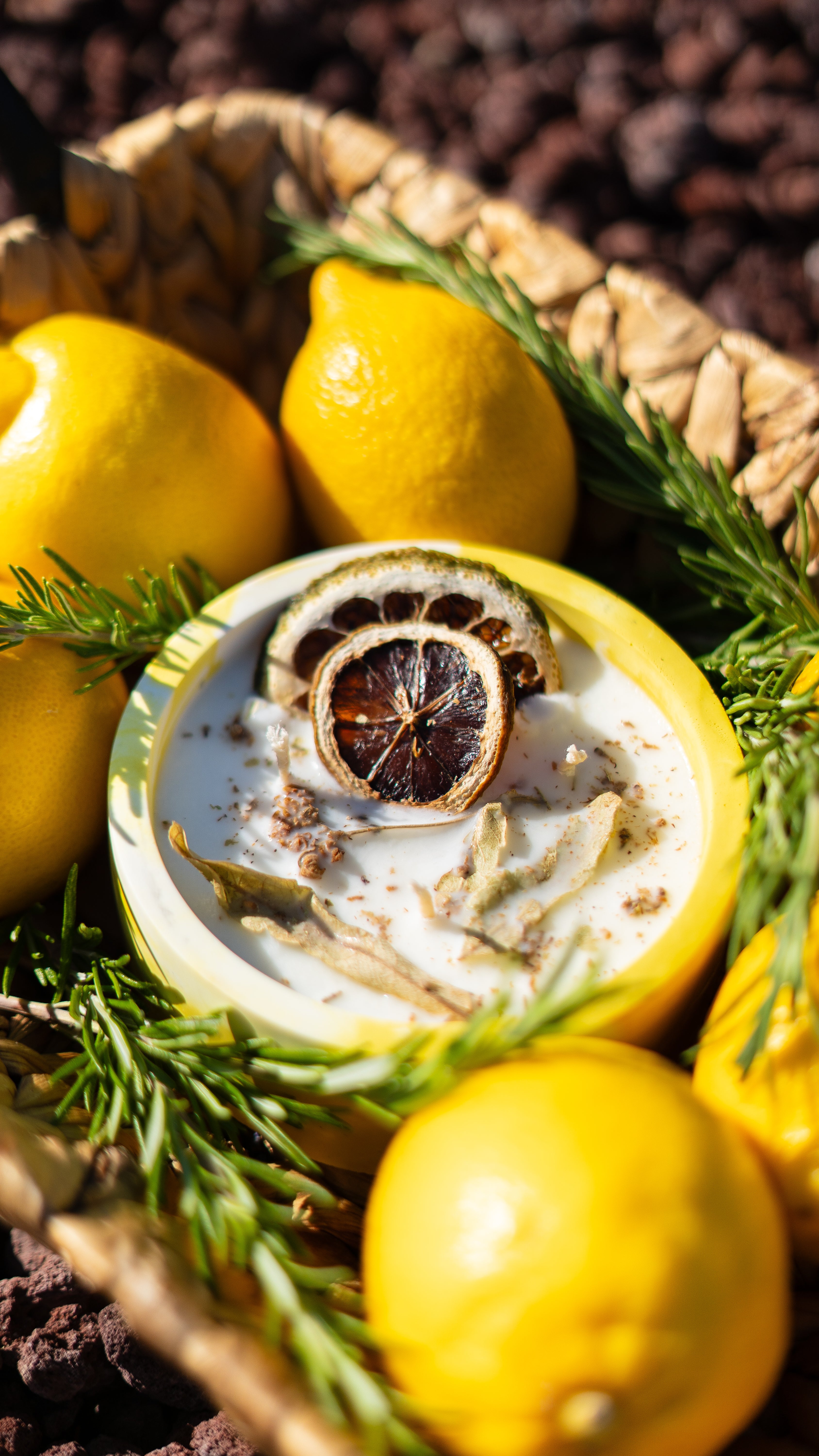 Lemon Natural Soy Candle in Plaster Cup